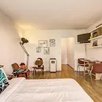 Rue Saint-Maur 1-Bed Studio Balcony And View